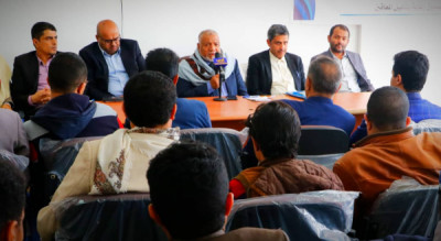 وزير الشؤون الإجتماعية والعمل يرأس اجتماعا بموظفي صندوق ...